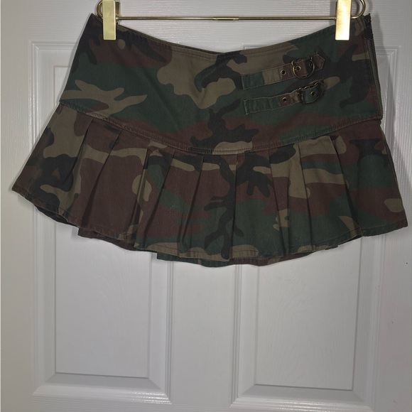 XL Teddy Fresh Pleated Mini Skirt Set - Picture 2 of 13